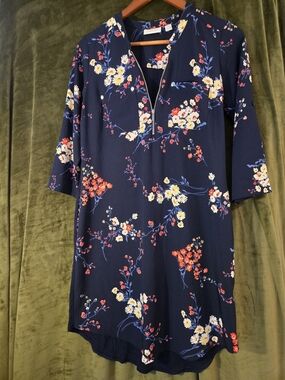 New York & Company Navy Floral High-Low Shift Dress